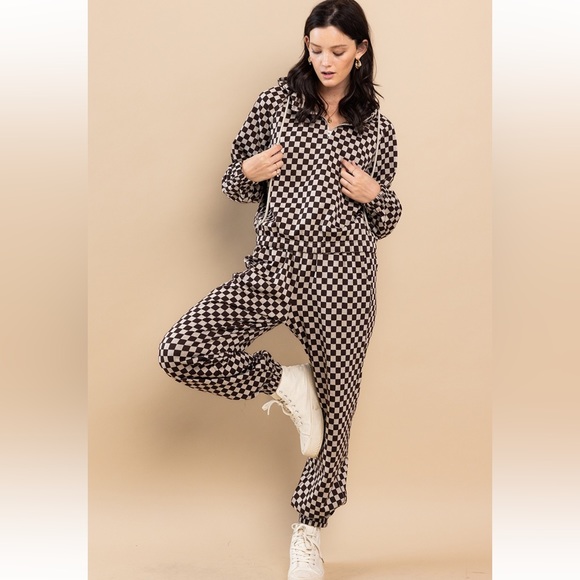 Fabulous Checkerboard Hoodie Top and Jogger Pants Set - Picture 2 of 8